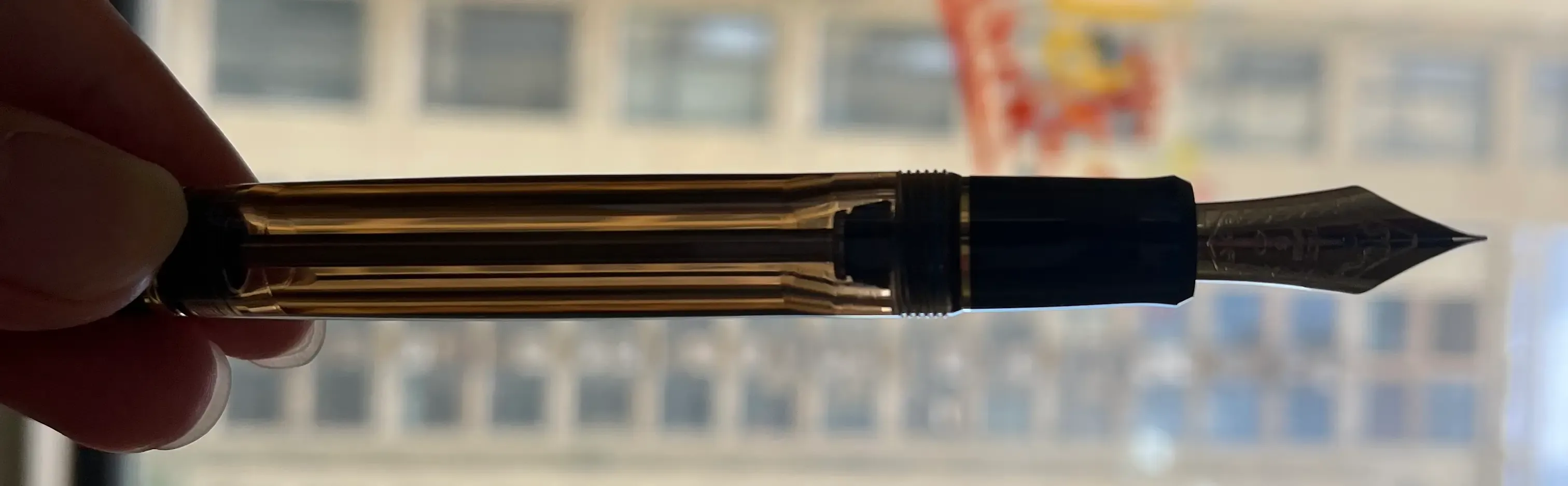 百乐 Custom 823 透明棕